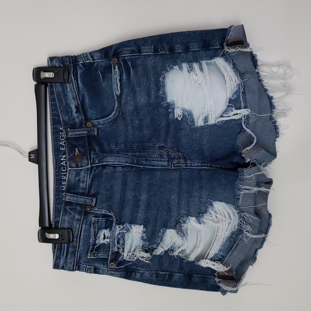 American eagle distressed dark wash mom shorts, high rise, women's size 6